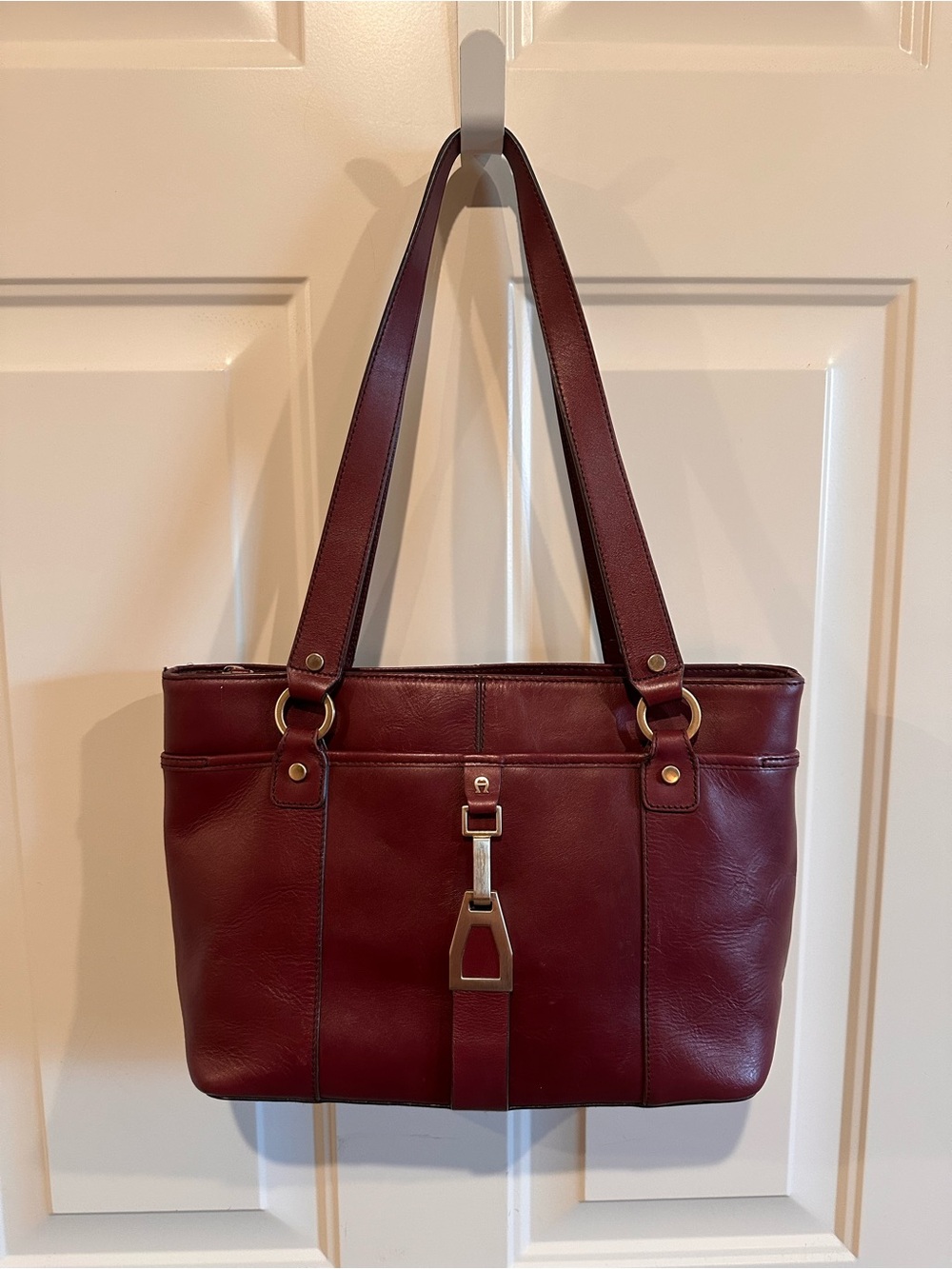Etienne Aigner Burgundy Leather Shoulder Bag